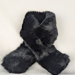 Elegant Black Faux Fur Scarf